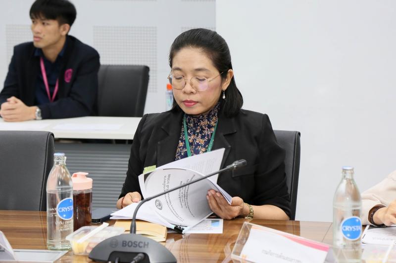 นางศิริลักษ์ มีมา�