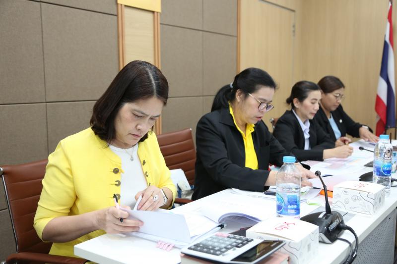 นางสาวสุนีย์ ศรีส�
