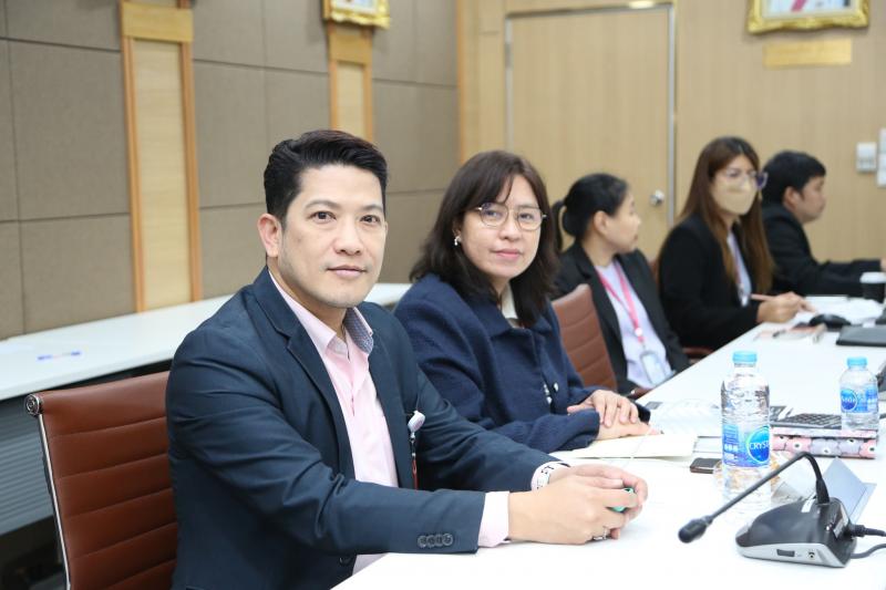นางสาวสุนีย์ ศรีส�