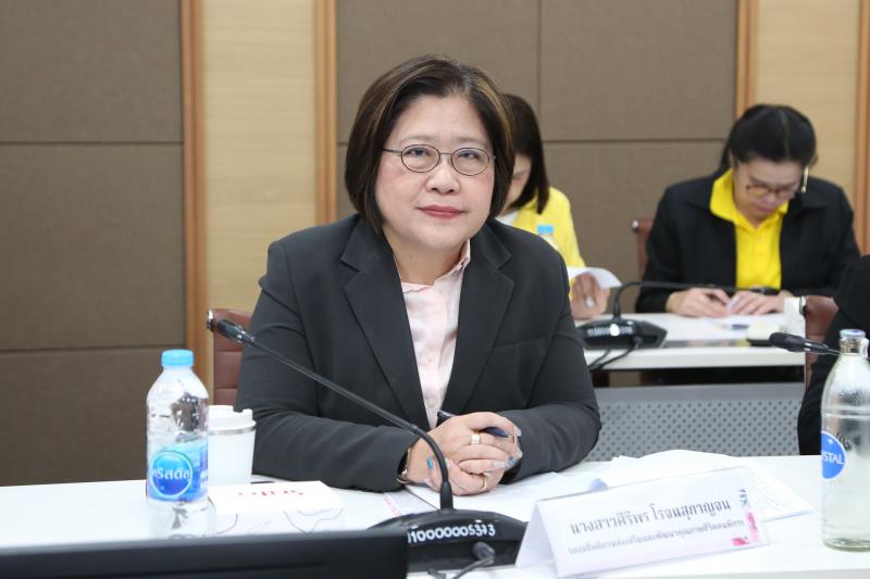 นางสาวสุนีย์ ศรีส�