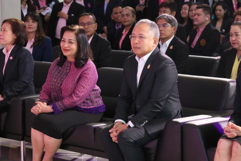 ปลัด พม. เป็นประธา�