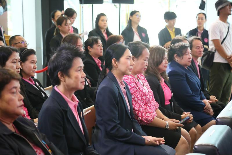 ปลัด พม. เป็นประธา�