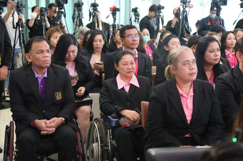 ปลัด พม. เป็นประธา�