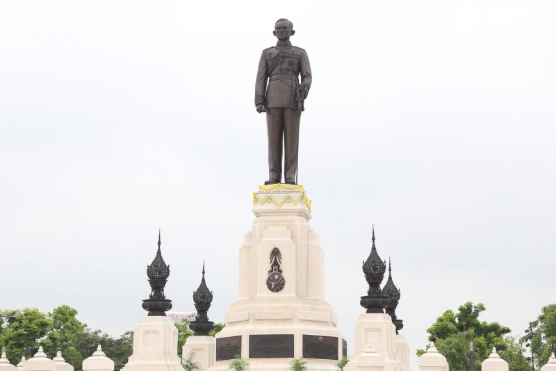 ปลัด พม. พร้อมด้วย�