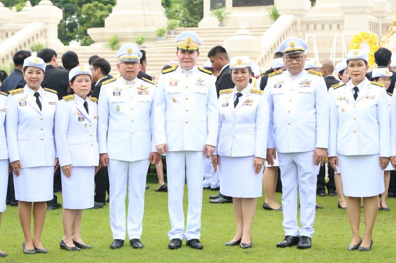 ปลัด พม. พร้อมด้วย�