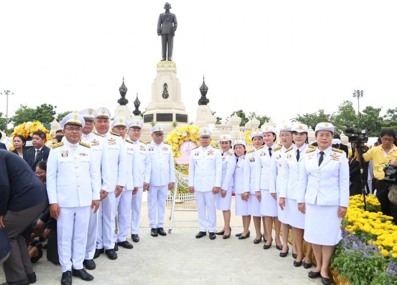 ปลัด พม. พร้อมด้วย�