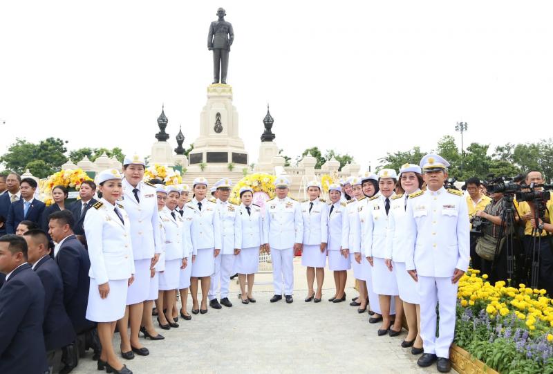 ปลัด พม. พร้อมด้วย�