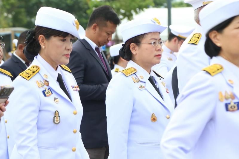 ปลัด พม. พร้อมด้วย�