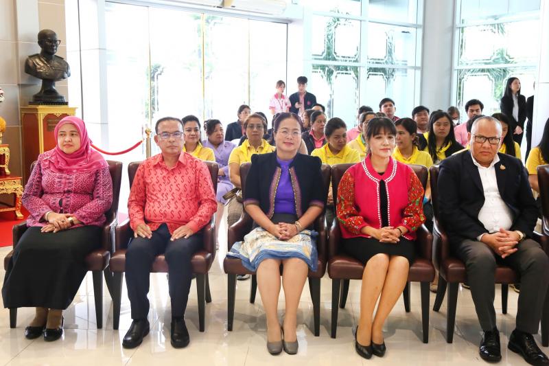 ปลัด พม. เป็นประธา�