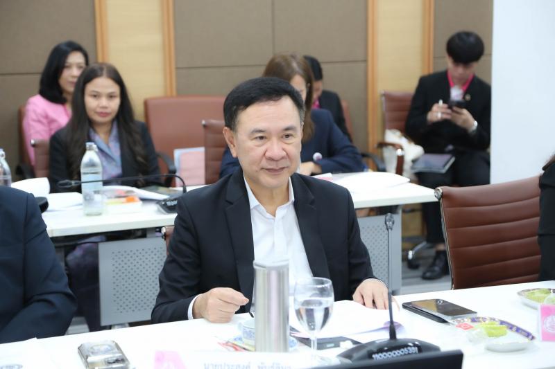 ปลัด พม. เป็นประธา�