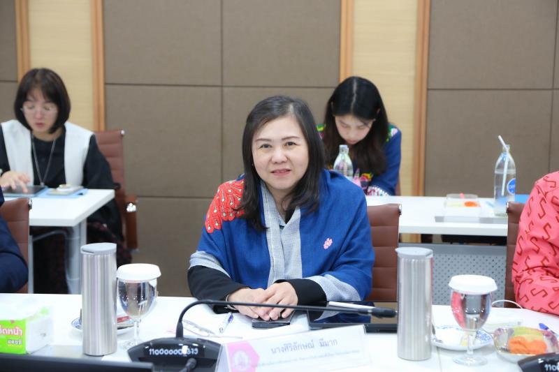 ปลัด พม. เป็นประธา�