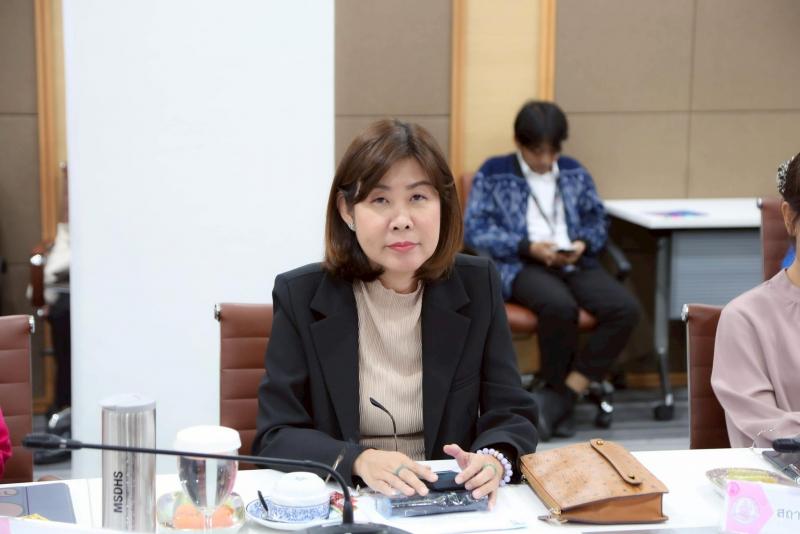 ปลัด พม. เป็นประธา�