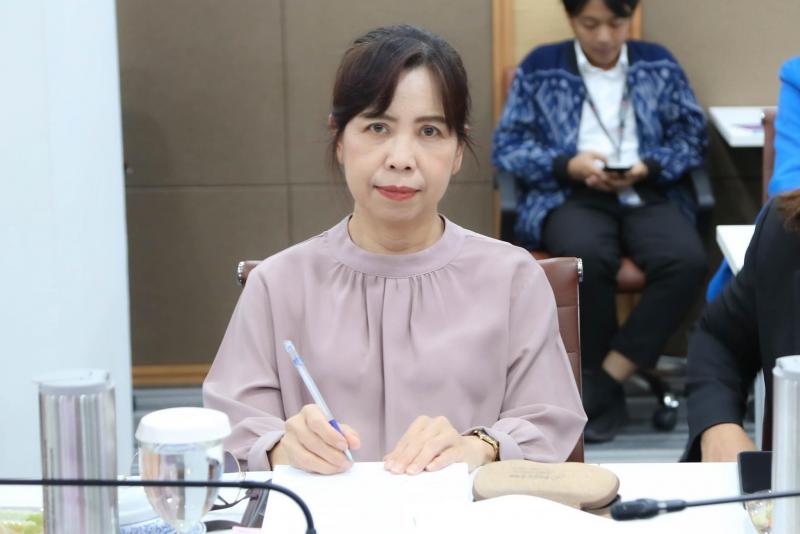ปลัด พม. เป็นประธา�