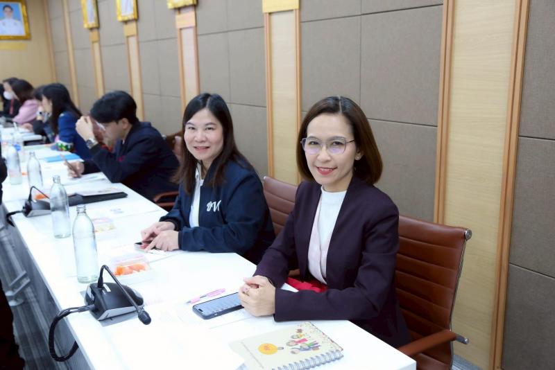 ปลัด พม. เป็นประธา�