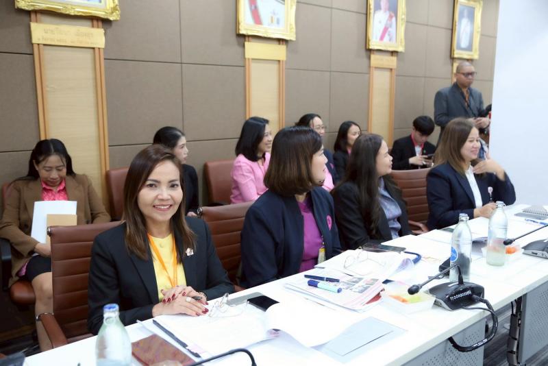 ปลัด พม. เป็นประธา�