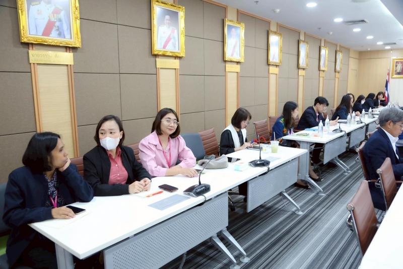 ปลัด พม. เป็นประธา�