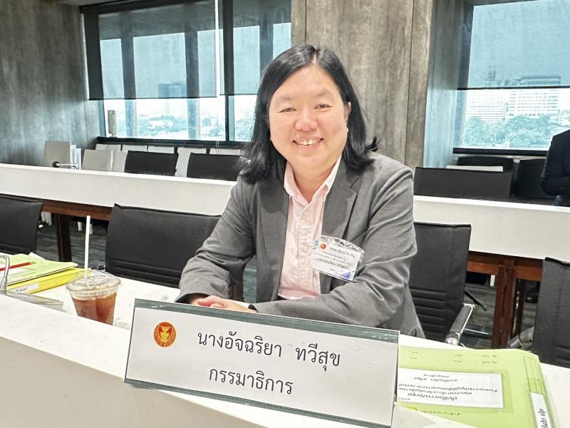 นางสาวสุนีย์ ศรีส�