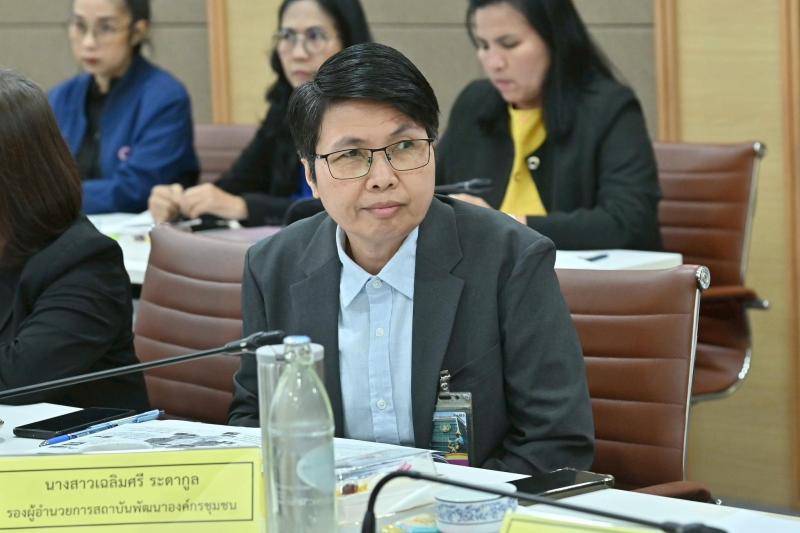 รมว.พม. เป็นประธาน�