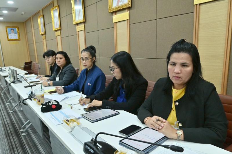 รมว.พม. เป็นประธาน�