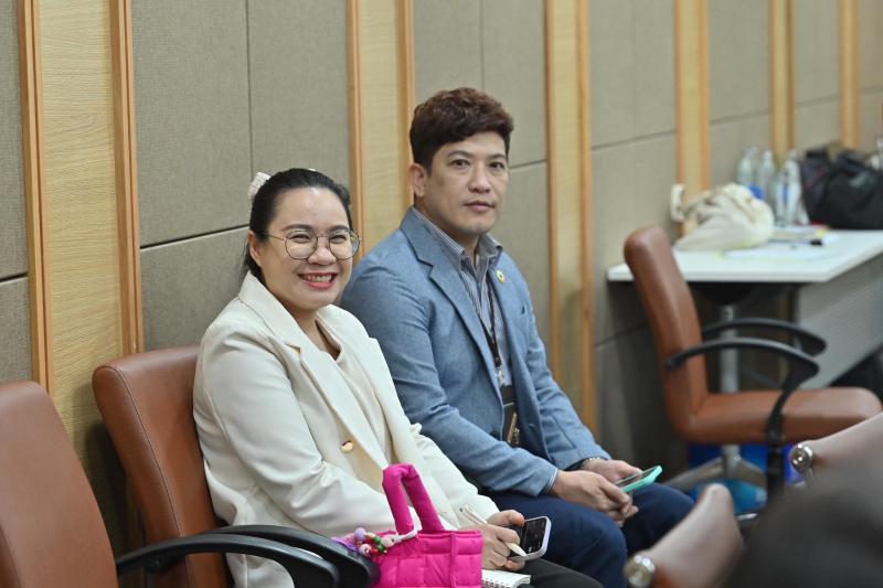 รมว.พม. เป็นประธาน�