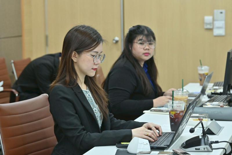 รมว.พม. เป็นประธาน�