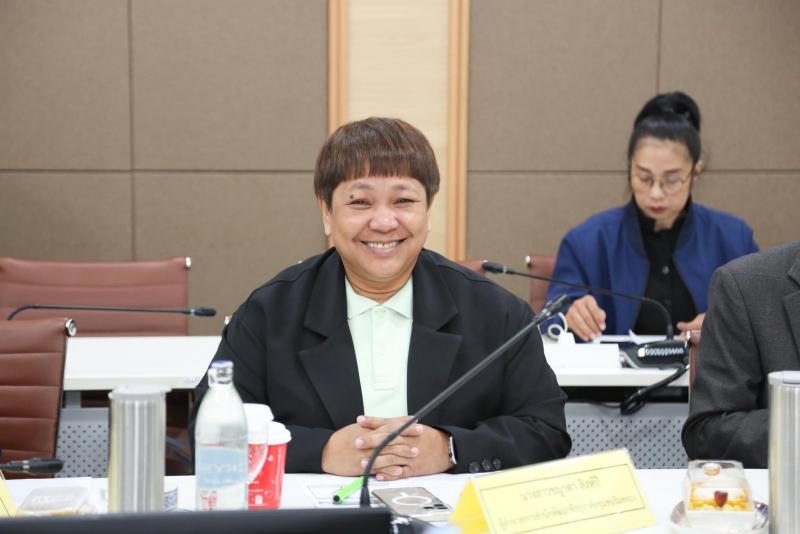 รมว.พม. เป็นประธาน�