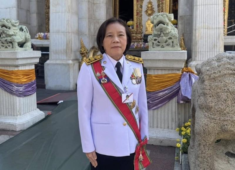นางสาวสุนีย์ ศรีส�