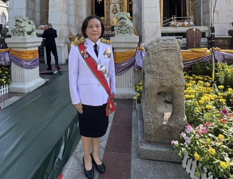 นางสาวสุนีย์ ศรีส�