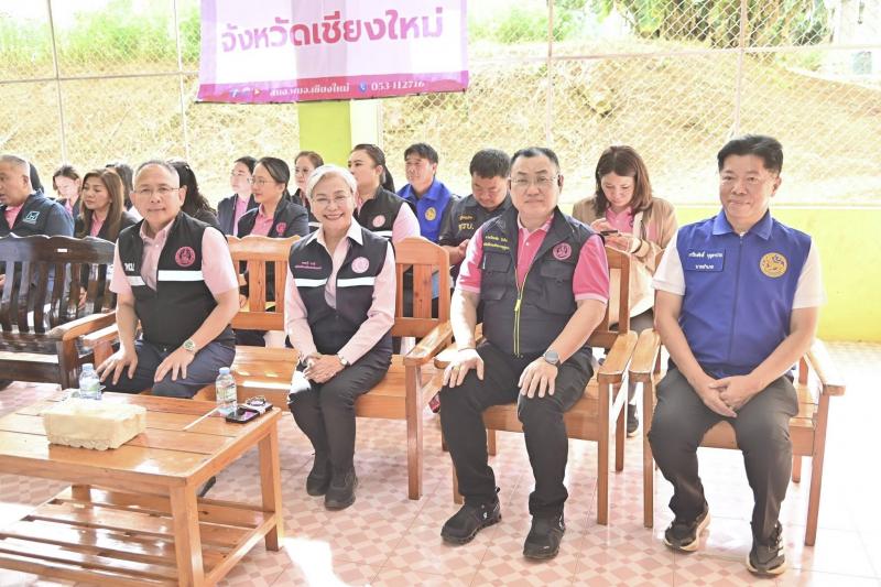 รมว.พม. ลงพื้นที่ต�