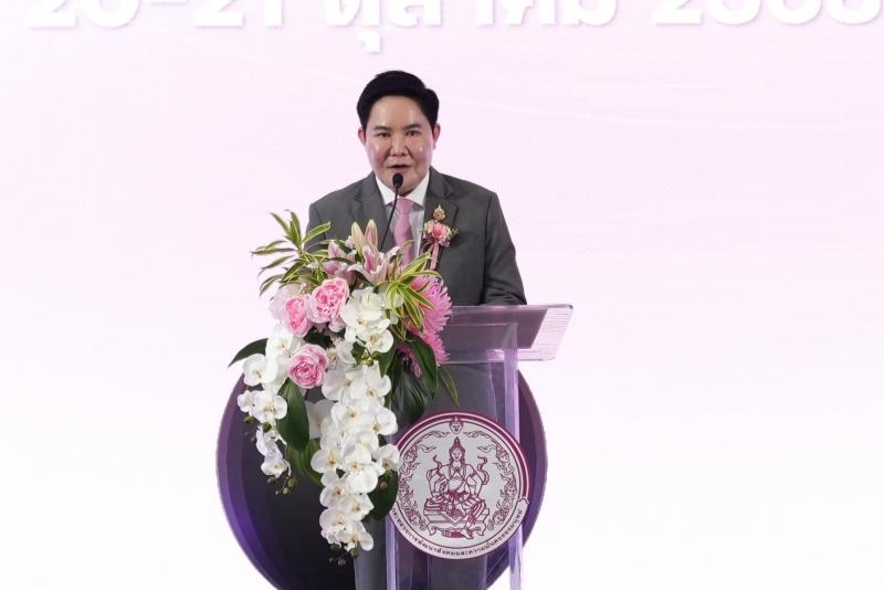 รมว.พม. เป็นประธาน�