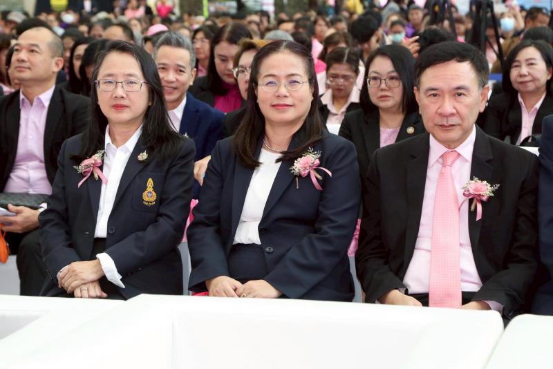 รมว.พม. เป็นประธาน�