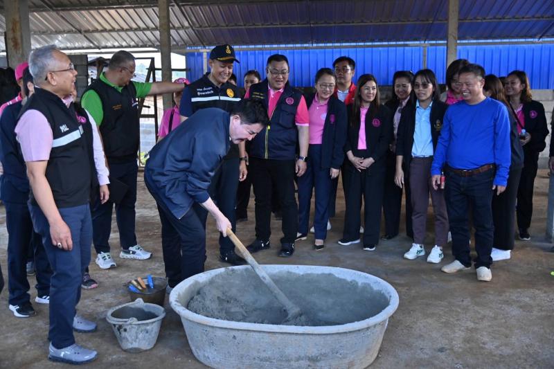 อัครา นำทีม พม.ใกล�