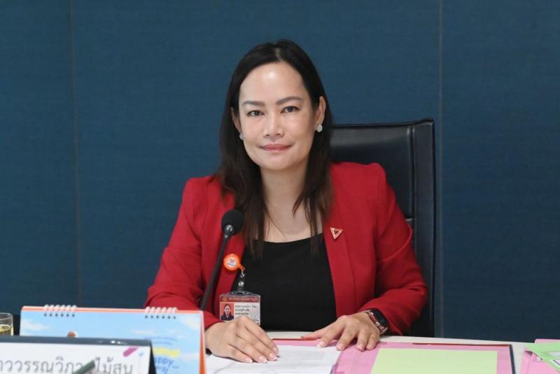 นางสาวสุนีย์ ศรีส�