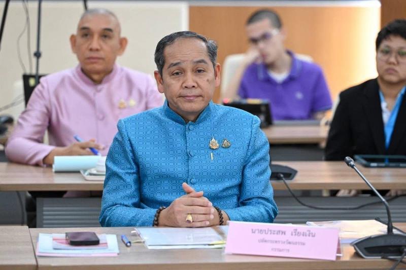 นายอุเทน ชนะกุล ผู