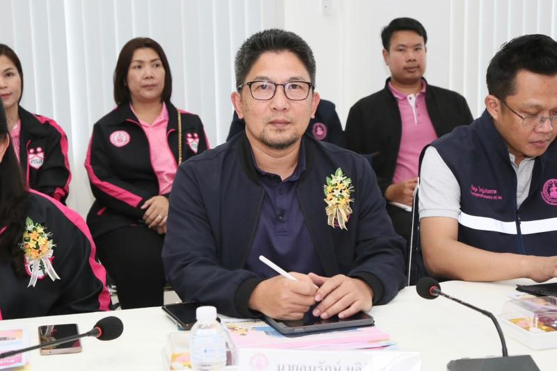 ปลัด พม. ร่วมประชุ�
