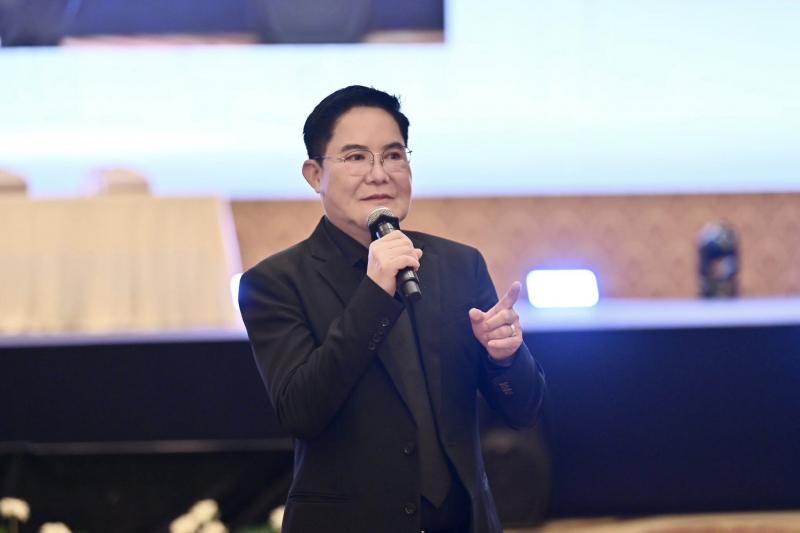 รมว.พม. มอบแนวทางก�
