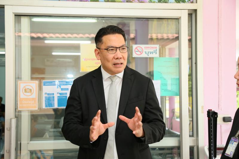 นางเตือนใจ คงสมบั�