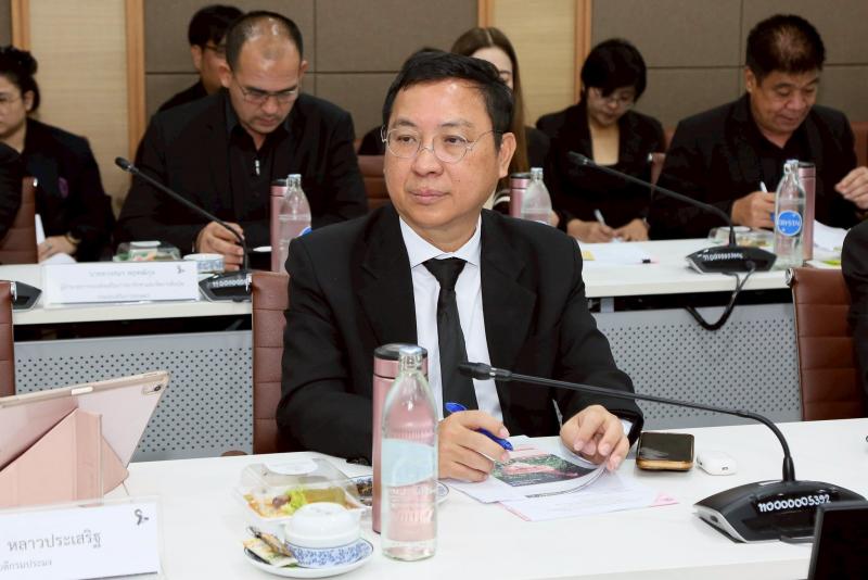 รมว.พม. เป็นประธาน�