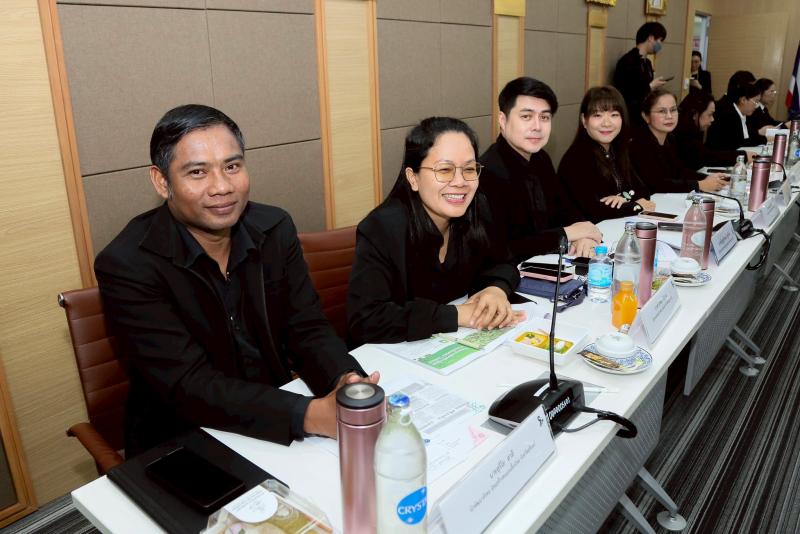 รมว.พม. เป็นประธาน�