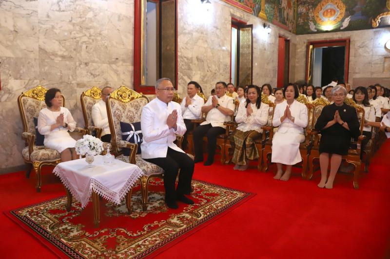 ปลัด พม. เป็นประธา�