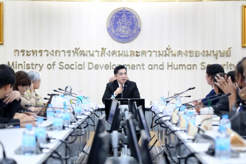 นายกองตรี ดร.ธนกฤต