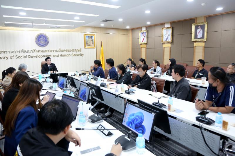 นายกองตรี ดร.ธนกฤต