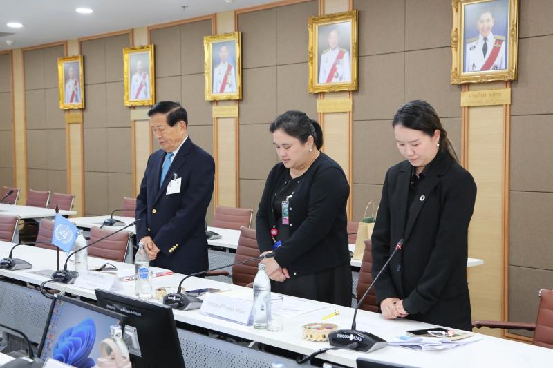 นางสาวสุนีย์ ศรีส�