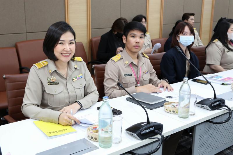 นางสาวสุนีย์ ศรีส�