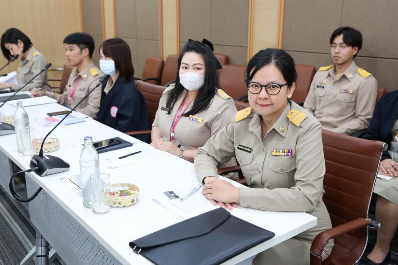 นางสาวสุนีย์ ศรีส�
