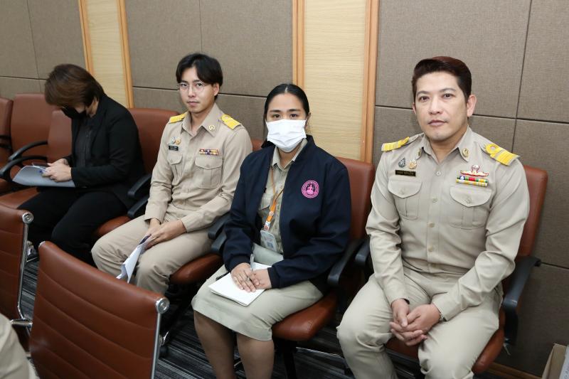 นางสาวสุนีย์ ศรีส�
