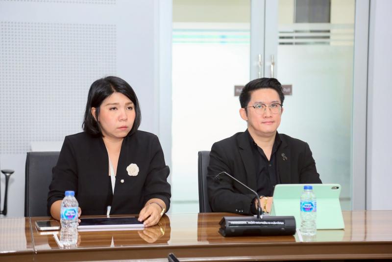 นางสาวสุนีย์ ศรีส�