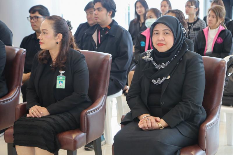 นางสาวสุนีย์ ศรีส�