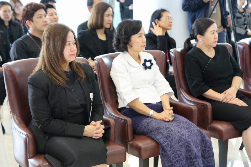 นางสาวสุนีย์ ศรีส�