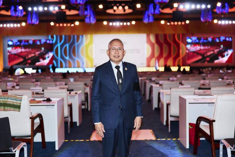 ปลัด พม. ร่วมเวทีร�